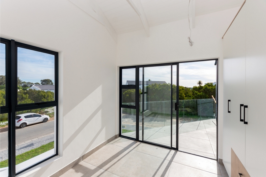 3 Bedroom Property for Sale in Shelley Point Western Cape